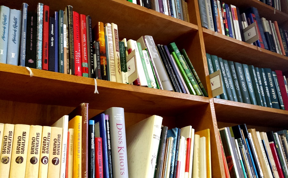 2015. gada lasītākās grāmatas pilsētas bibliotēkās 2015. gada lasītākās grāmatas pilsētas bibliotēkās
