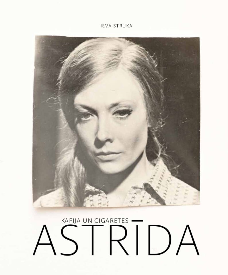 Kafija un cigaretes. Astrīda