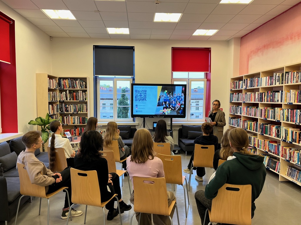 Informatīvs seminārs jauniešiem par iespēju mācīties un studēt ASV Informatīvs seminārs jauniešiem par iespēju mācīties un studēt ASV