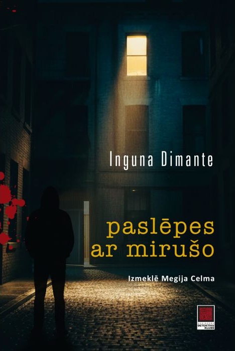 Ēnaina figūra kapučjakā stāv vāji apgaismotā alejā, ko apgaismo viena loga gaisma augšpusē. Tumšais, noslēpumainais tonis rosina spriedzi.