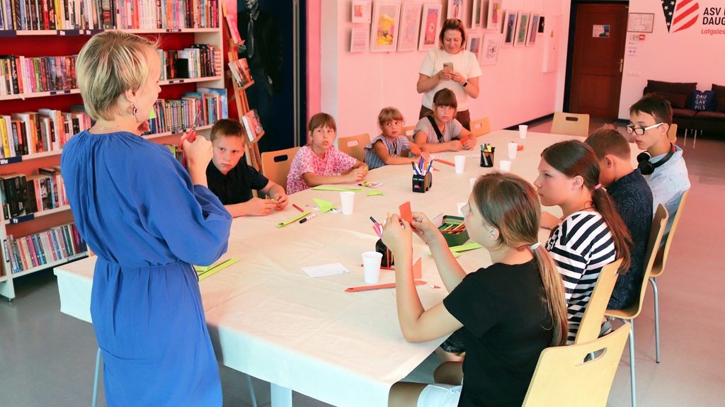 Radošā papīra darbnīca bērniem un jauniešiem bibliotēkā